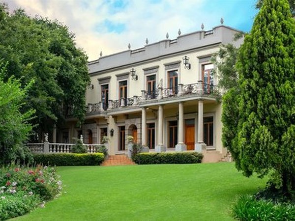 FAIRLAWNS BOUTIQUE HOTEL & SPA