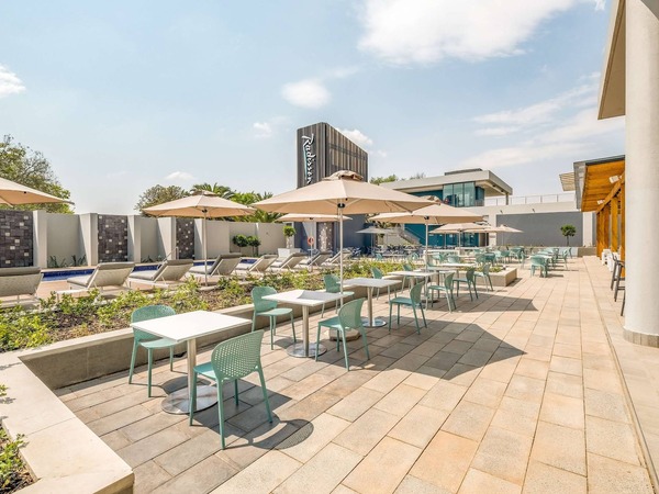 Radisson Hotel & Convention Centre