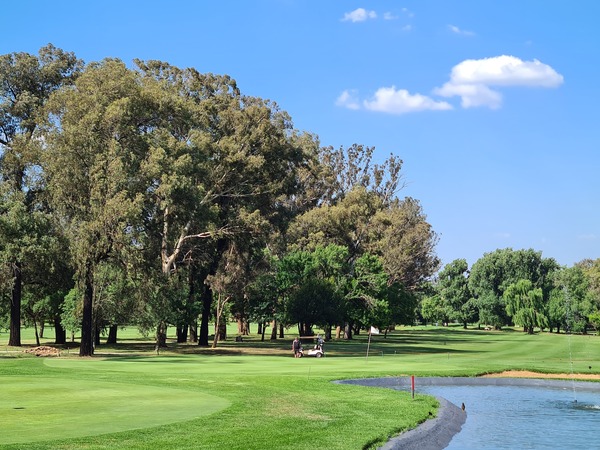 Reading Country Club